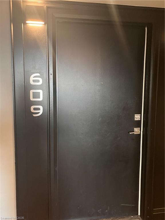 609-200 Lagerfeld Drive Property Photo 3