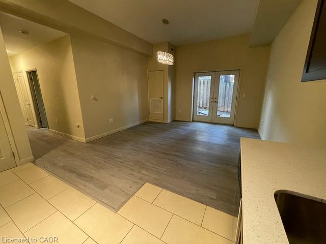 208-76 Sydney Street S Property Photo 6