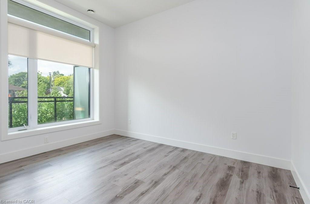102-103 Roger Street Property Photo 23