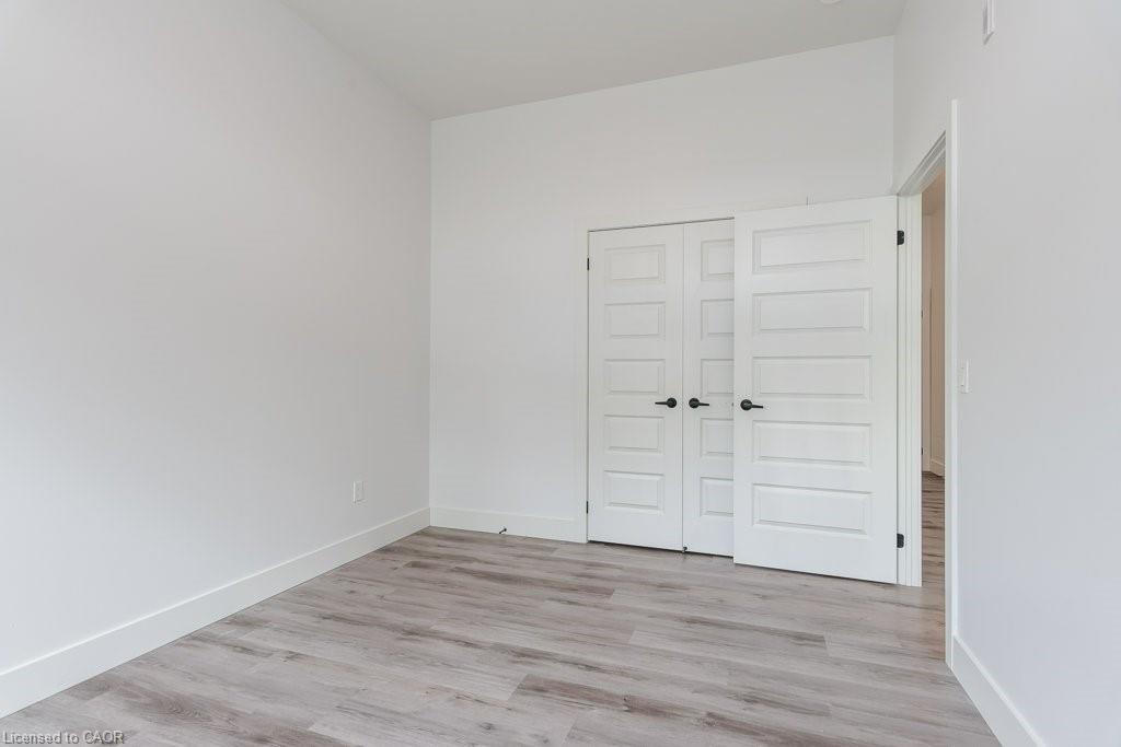 102-103 Roger Street Property Photo 25