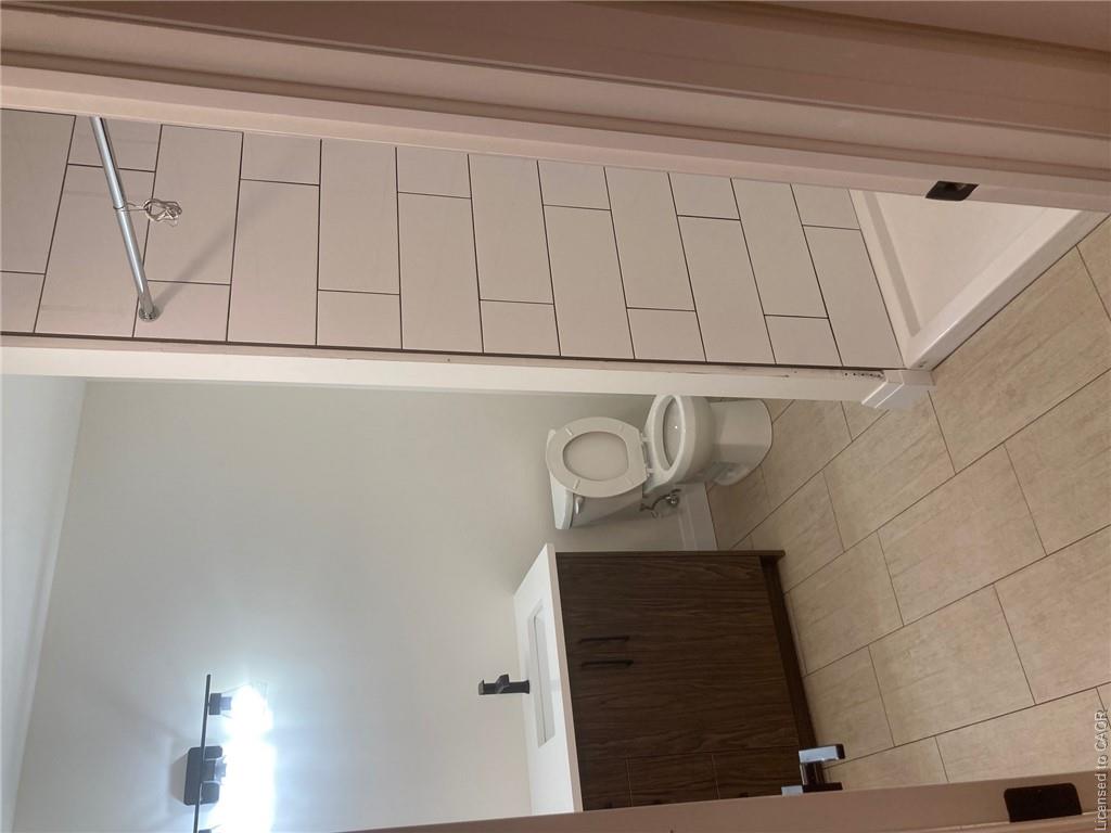 33 Church Street E Property Photo 10