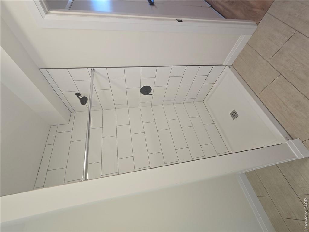 33 Church Street E Property Photo 18