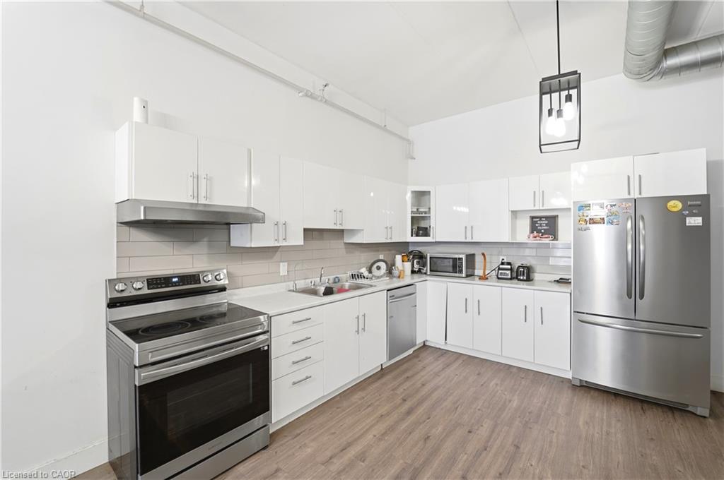 204-150 Colborne Street Property Photo 8