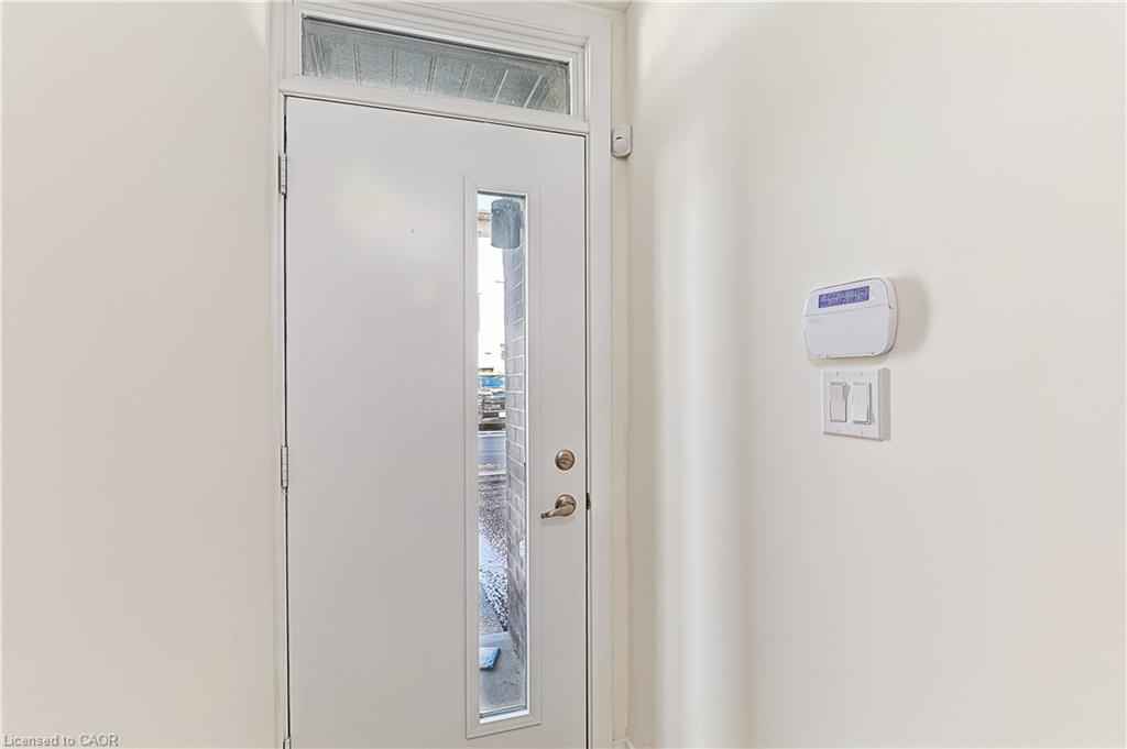 5 Winters Crescent Property Photo 4