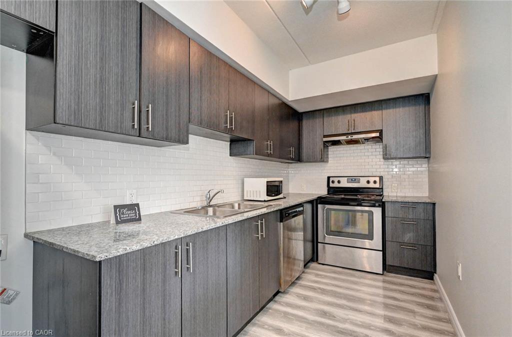 F209-275 Larch Street Property Photo 7