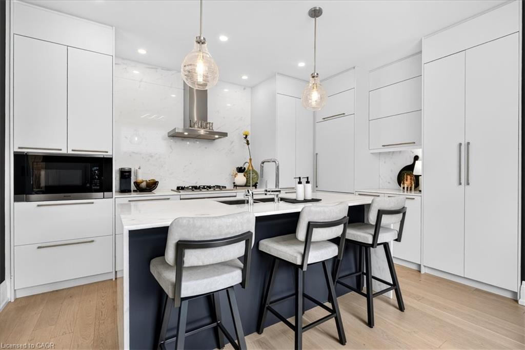 203-1441 Elgin Street Property Photo 15