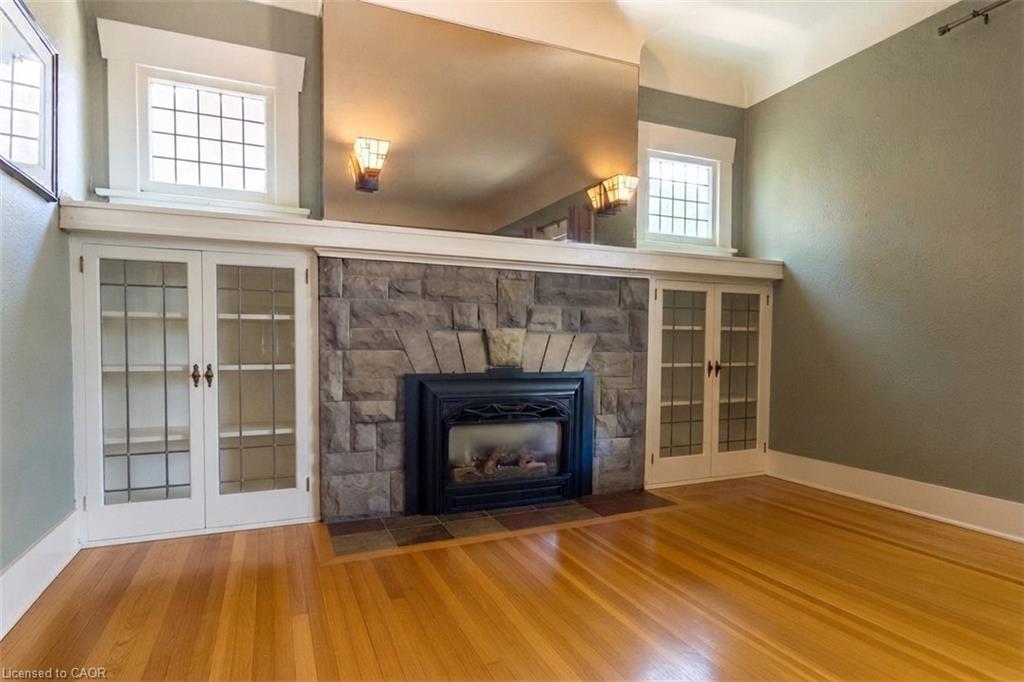 121 Eastbourne Avenue Property Photo 8