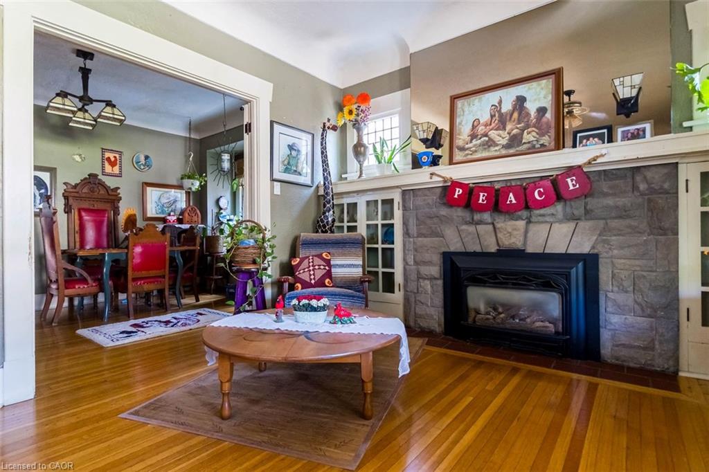 121 Eastbourne Avenue Property Photo 11