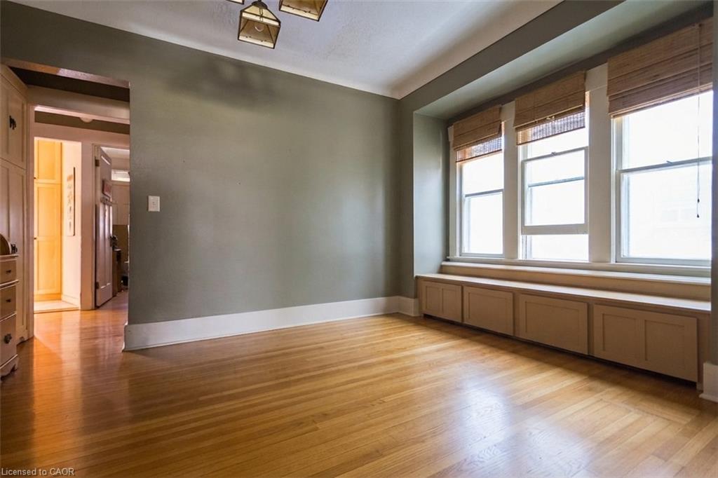 121 Eastbourne Avenue Property Photo 13