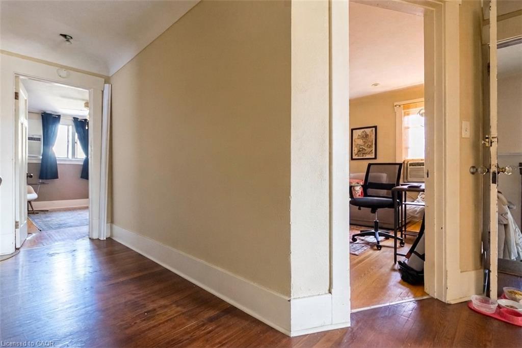 121 Eastbourne Avenue Property Photo 24