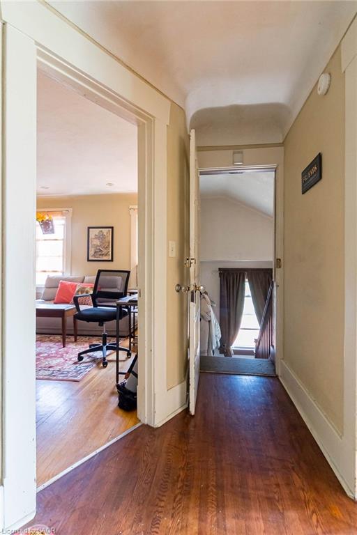 121 Eastbourne Avenue Property Photo 25