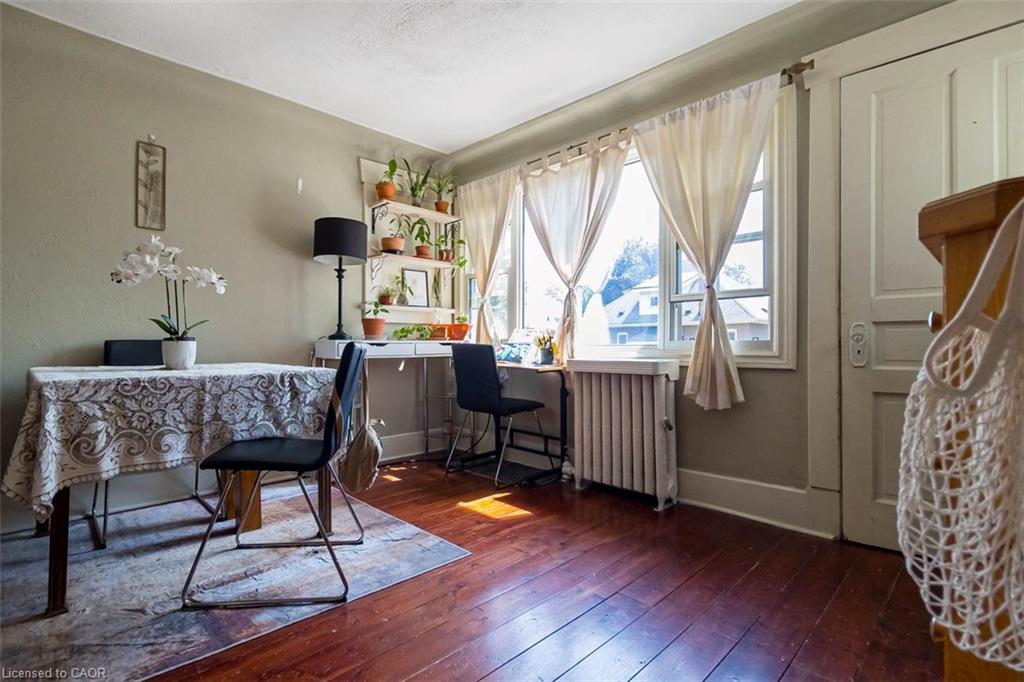 121 Eastbourne Avenue Property Photo 34