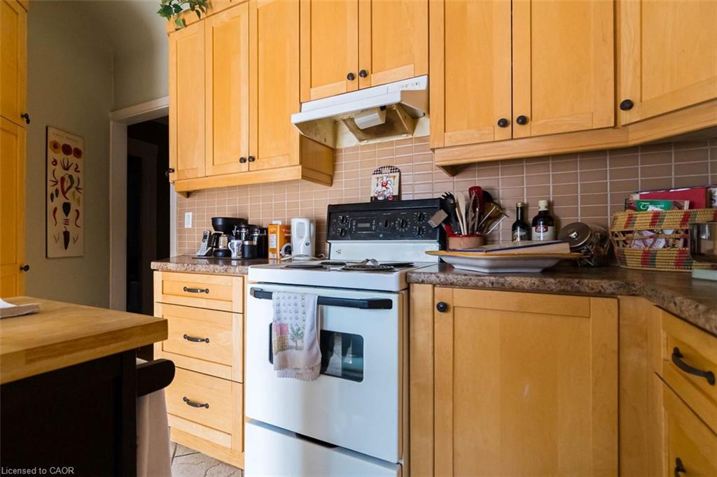 121 Eastbourne Avenue Property Photo 22