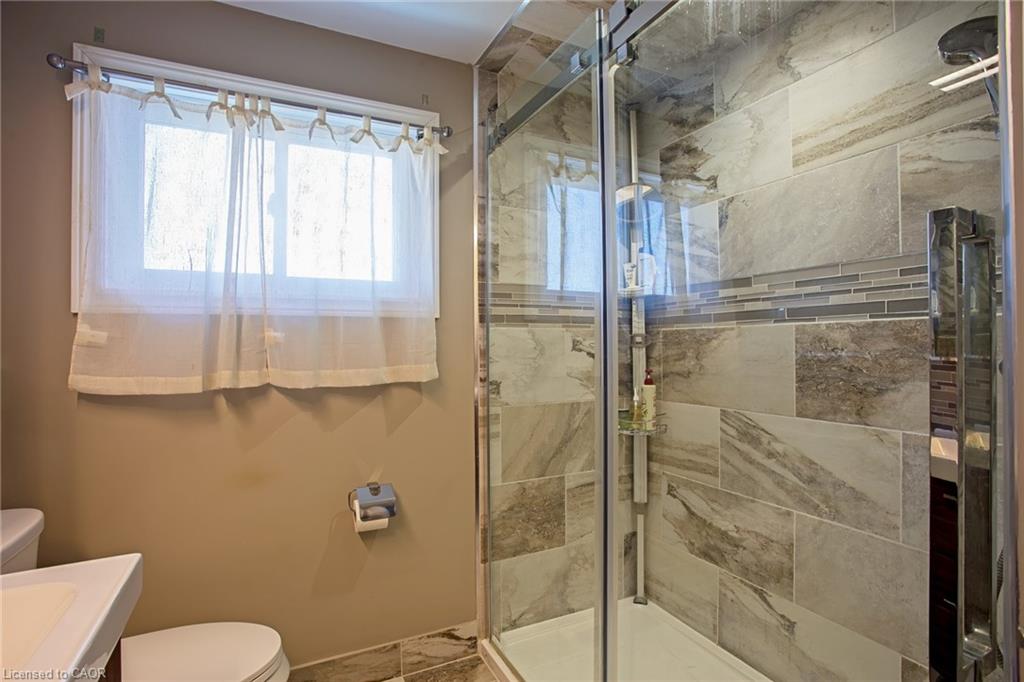 39 Ainsworth Street Property Photo 25