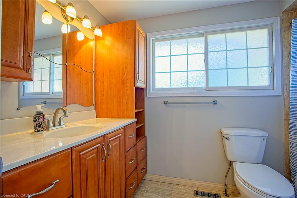 39 Ainsworth Street Property Photo 29