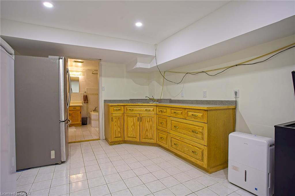 39 Ainsworth Street Property Photo 32