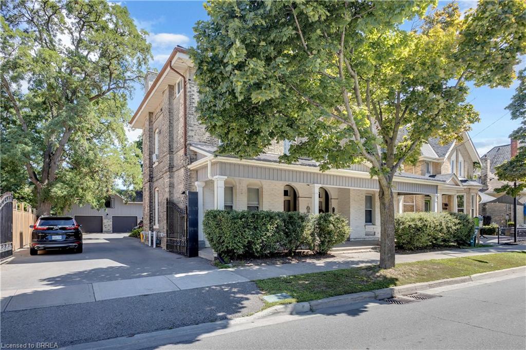107 Brant Avenue Property Photo 3