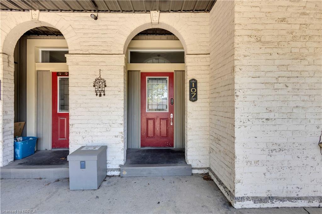107 Brant Avenue Property Photo 4
