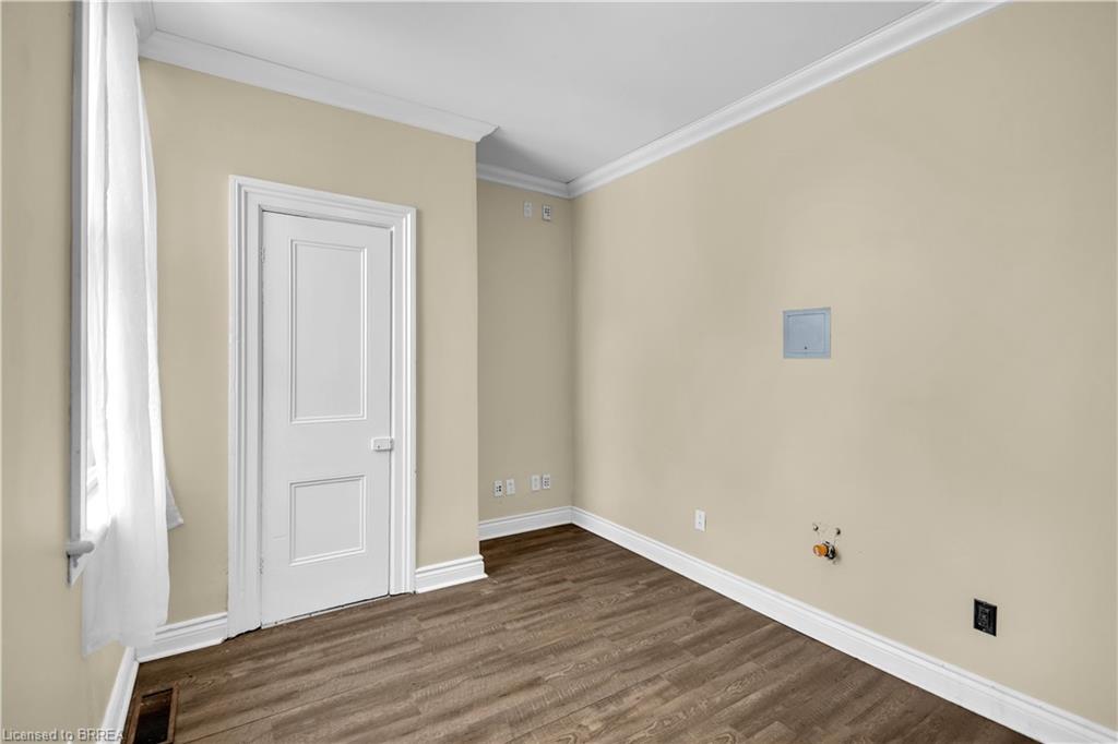 107 Brant Avenue Property Photo 18