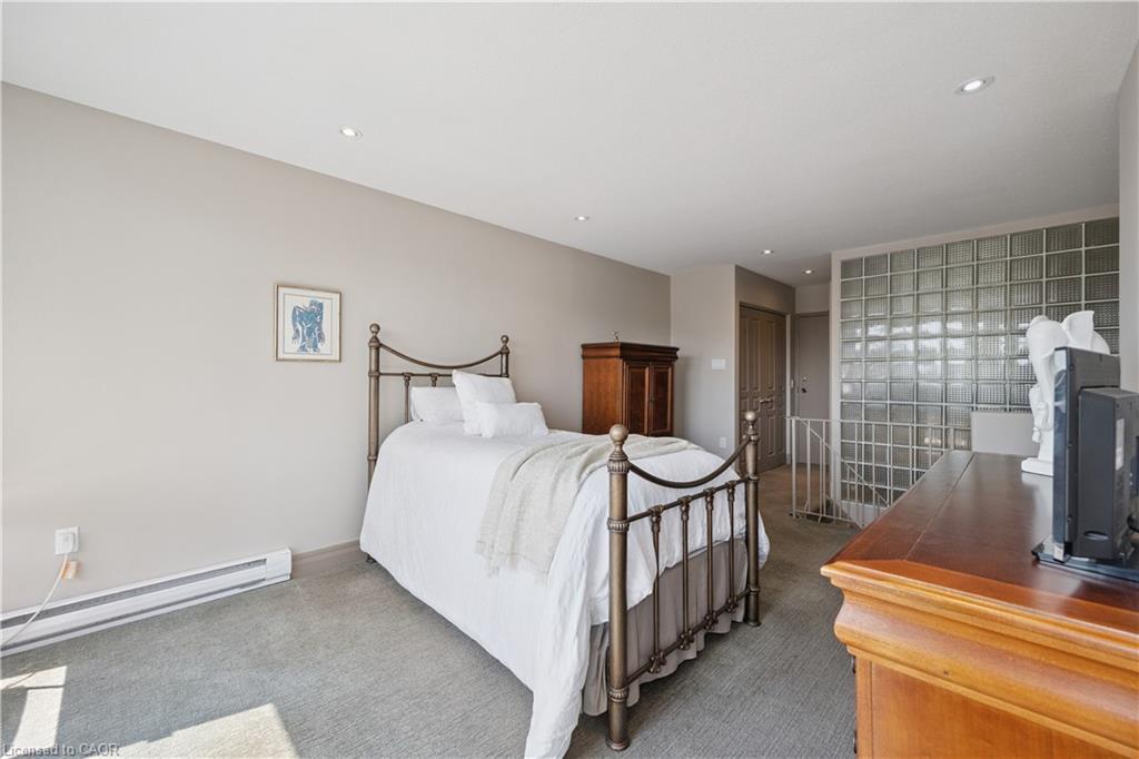 329-36 Hayhurst Road Property Photo 18