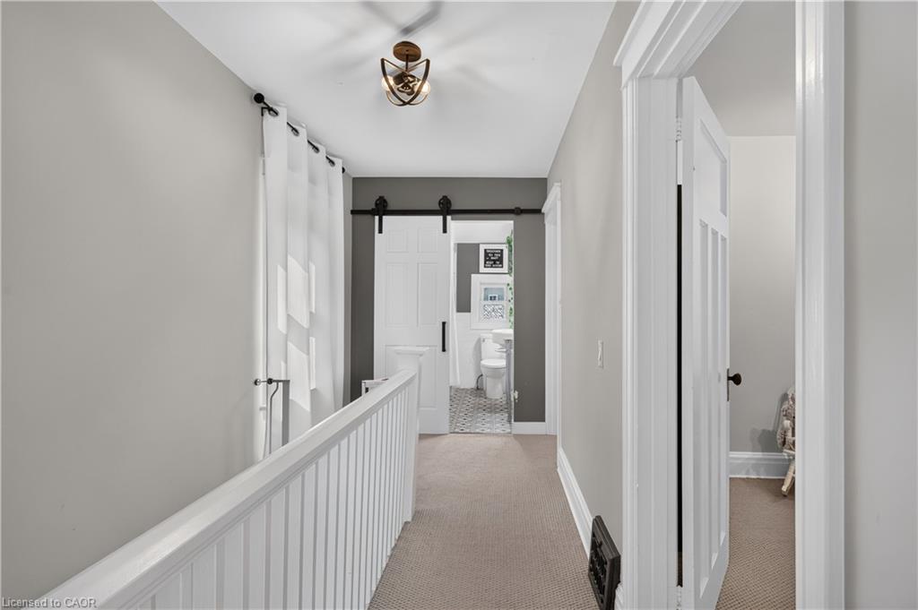 147 Melrose Avenue N Property Photo 14