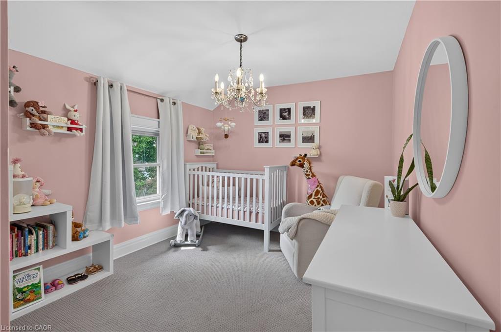 147 Melrose Avenue N Property Photo 17