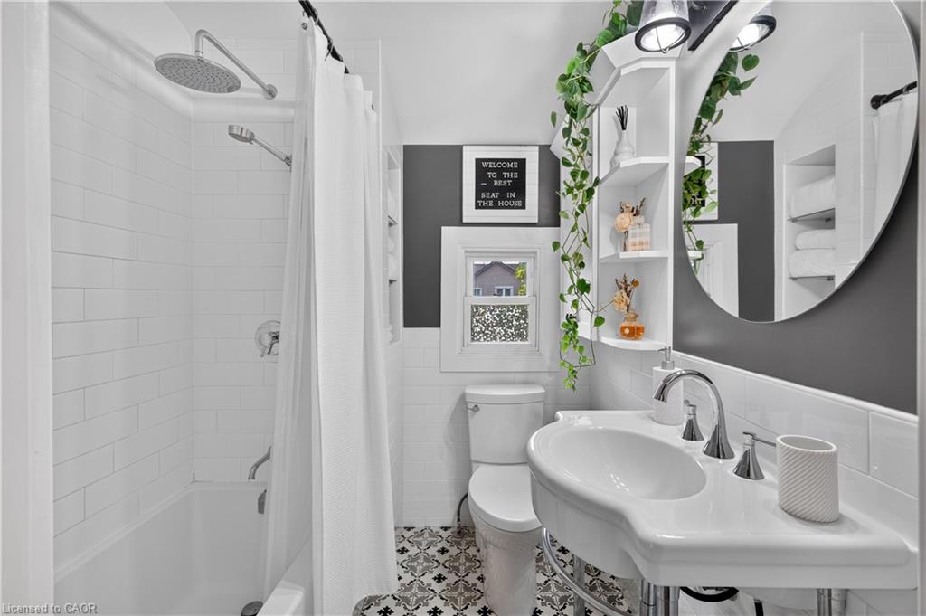 147 Melrose Avenue N Property Photo 19