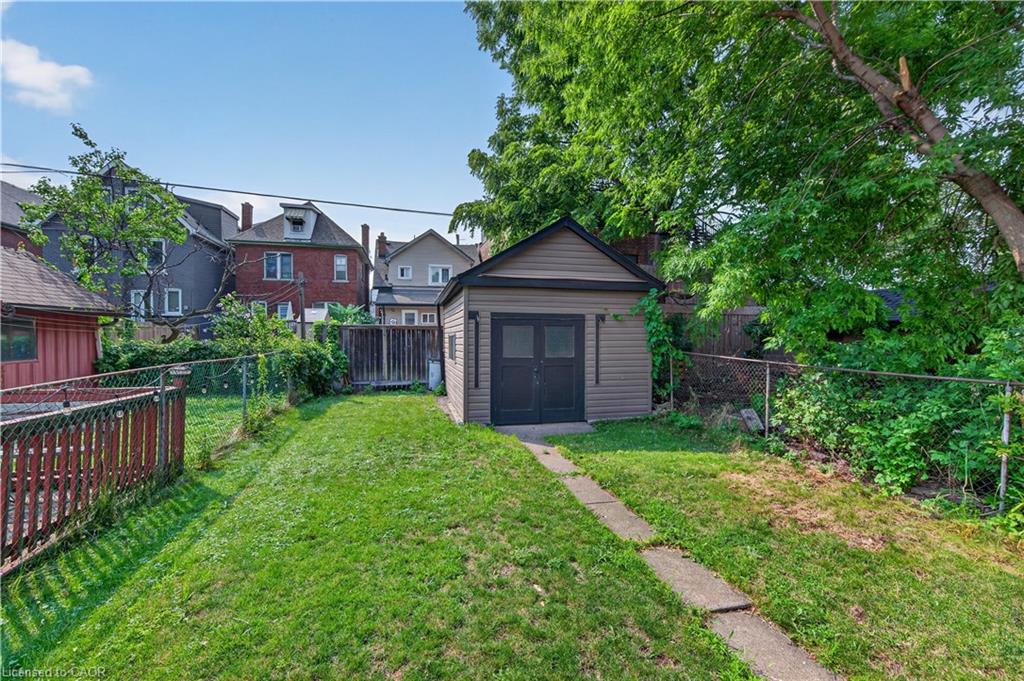 147 Melrose Avenue N Property Photo 20