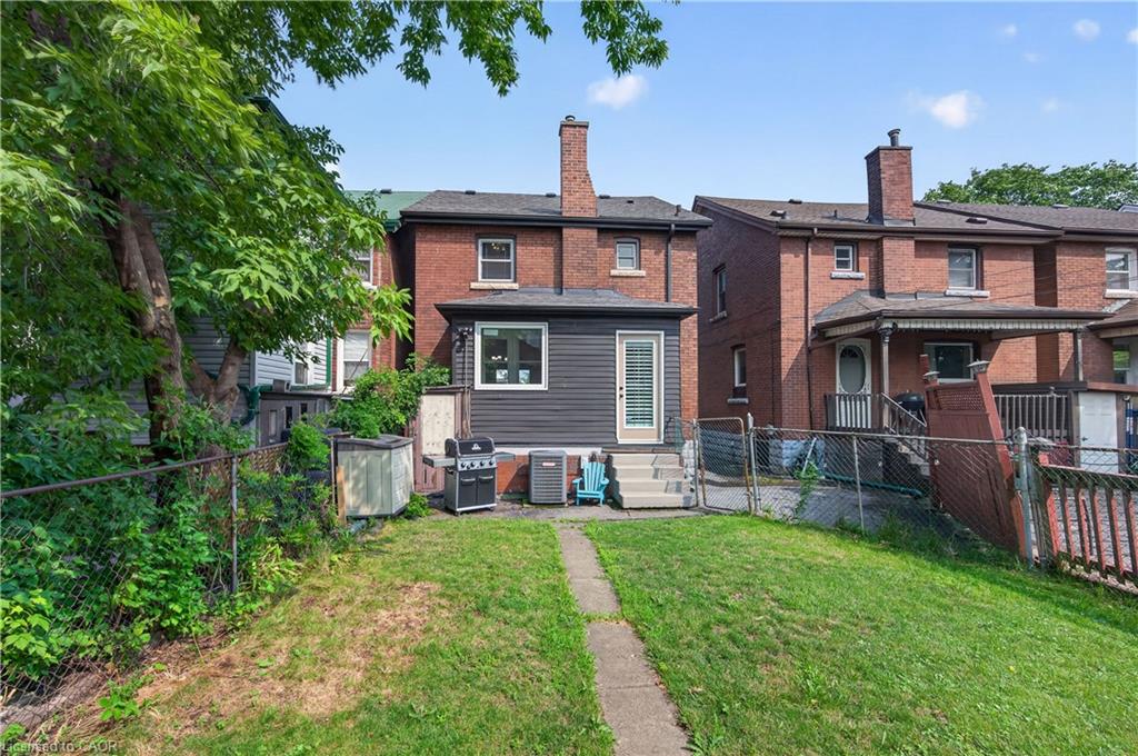 147 Melrose Avenue N Property Photo 21