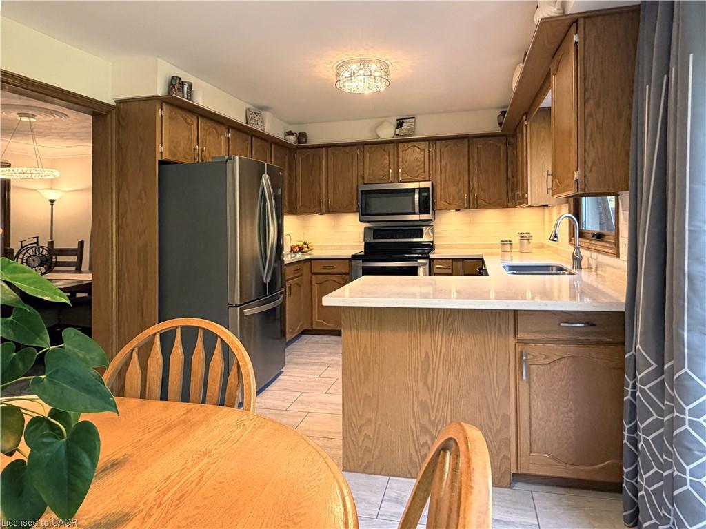7 Mann Avenue Property Photo 18