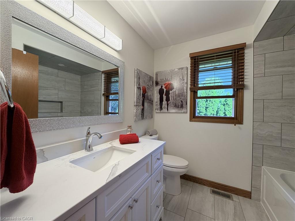 7 Mann Avenue Property Photo 32
