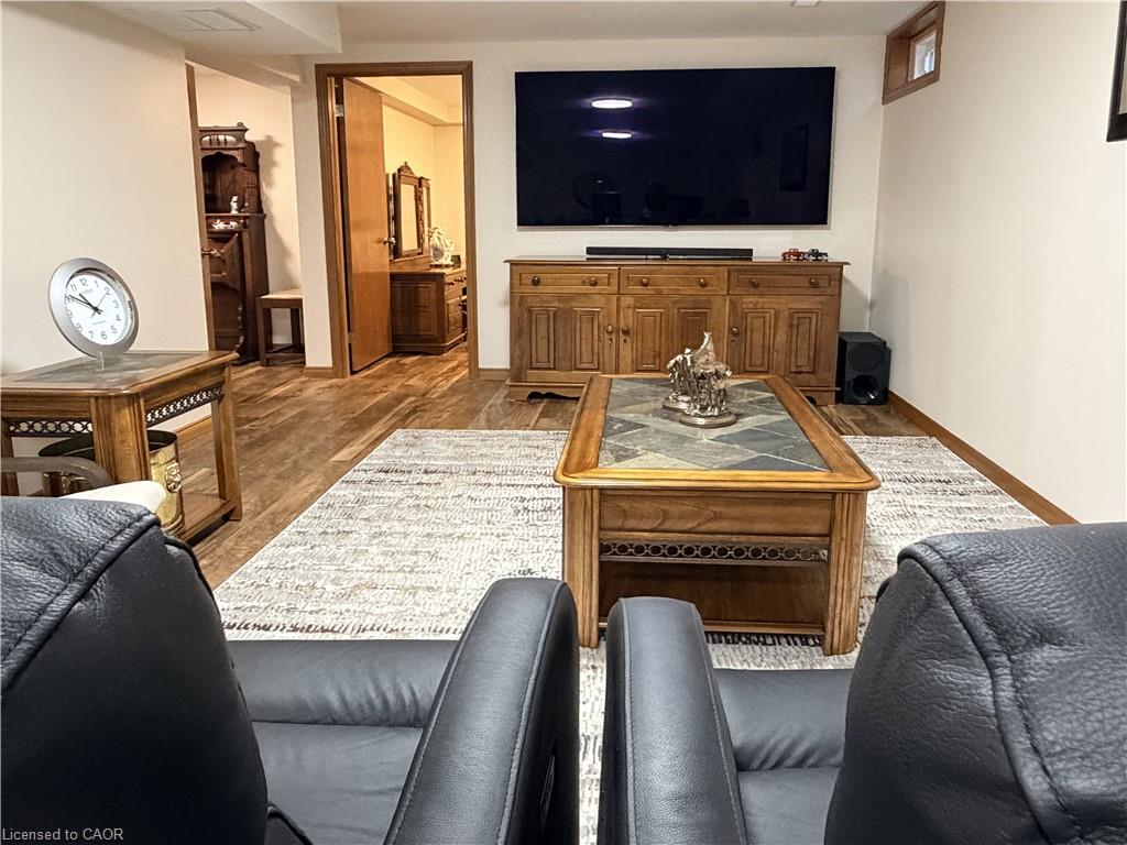 7 Mann Avenue Property Photo 38