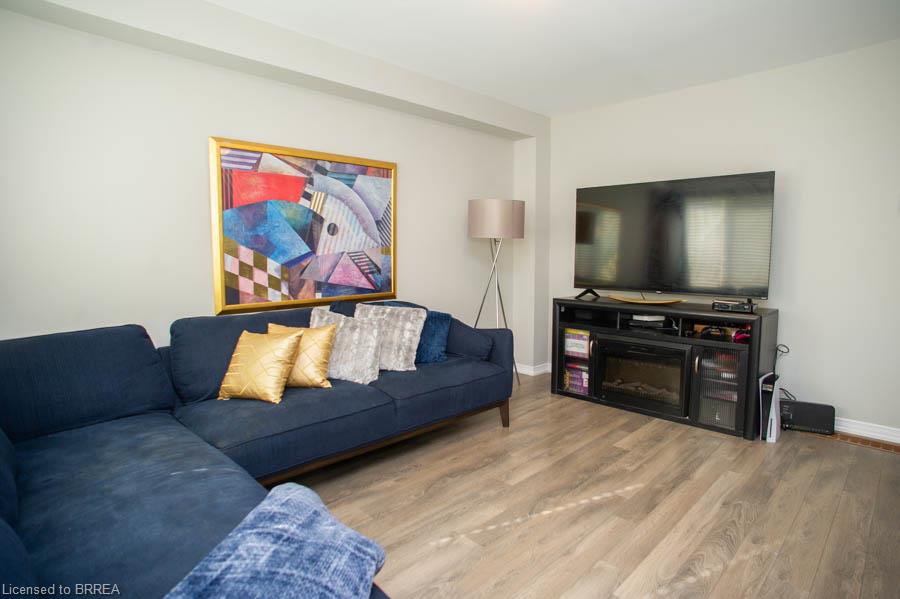 153 English Lane Property Photo 8