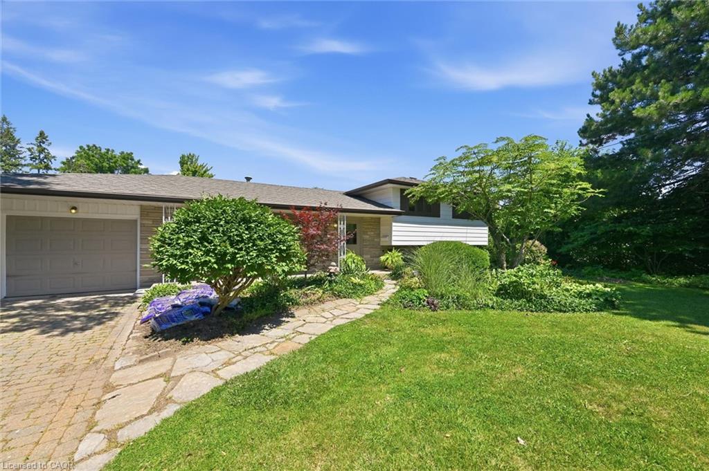 34 Christopher Drive Property Photo 2