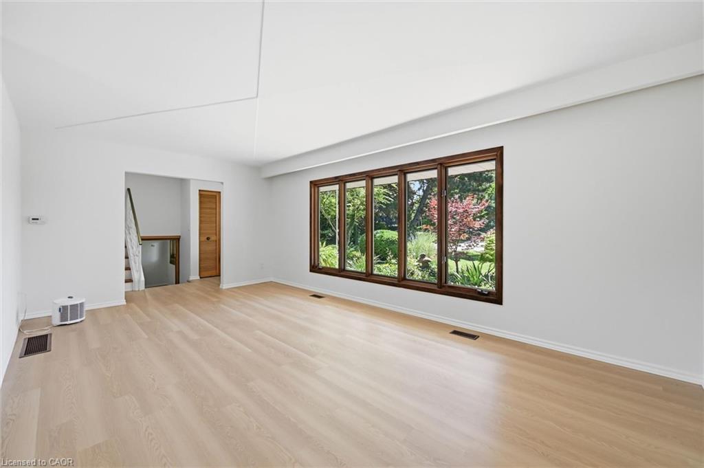 34 Christopher Drive Property Photo 9