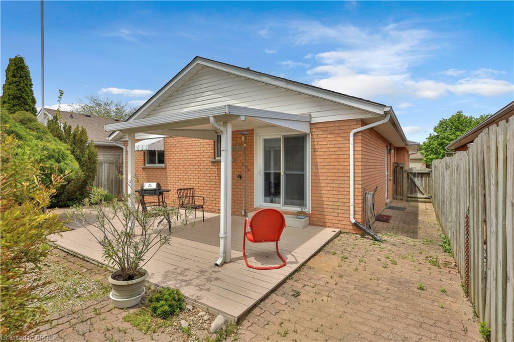46 Anderson Avenue Property Photo 32