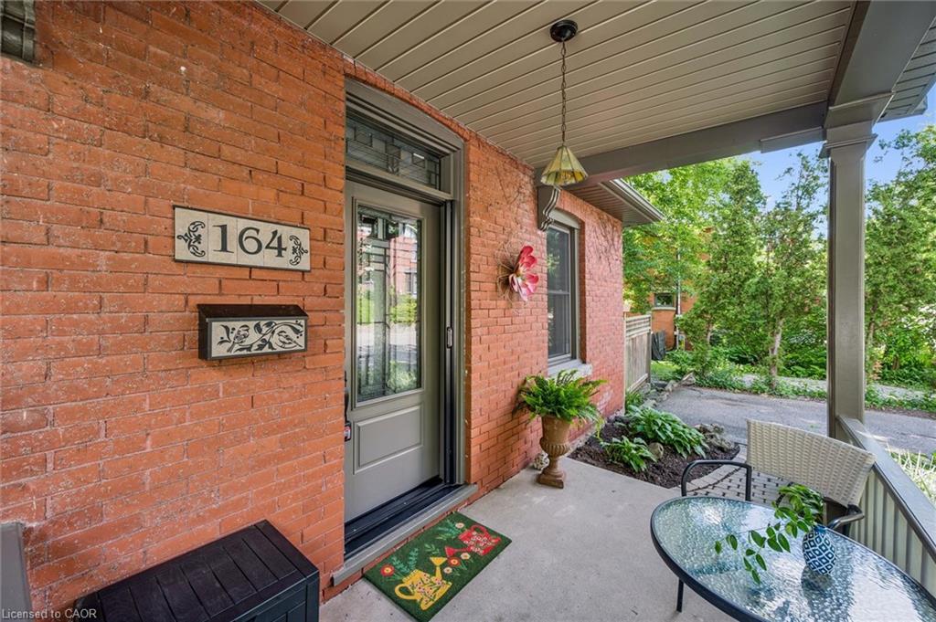 164 King Street Property Photo 2