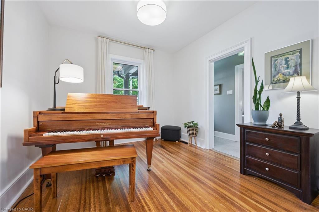 164 King Street Property Photo 11