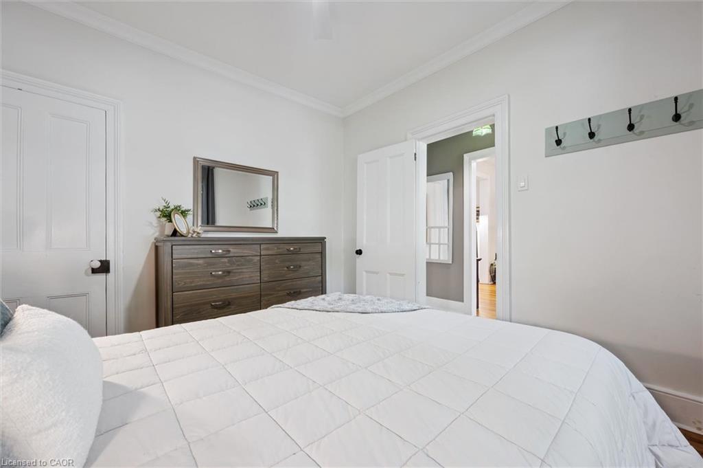 164 King Street Property Photo 26