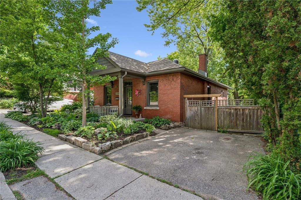 164 King Street Property Photo 33