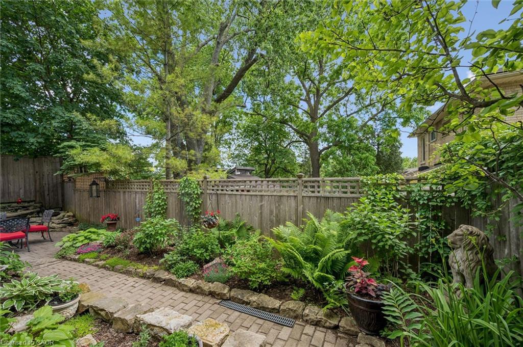 164 King Street Property Photo 37
