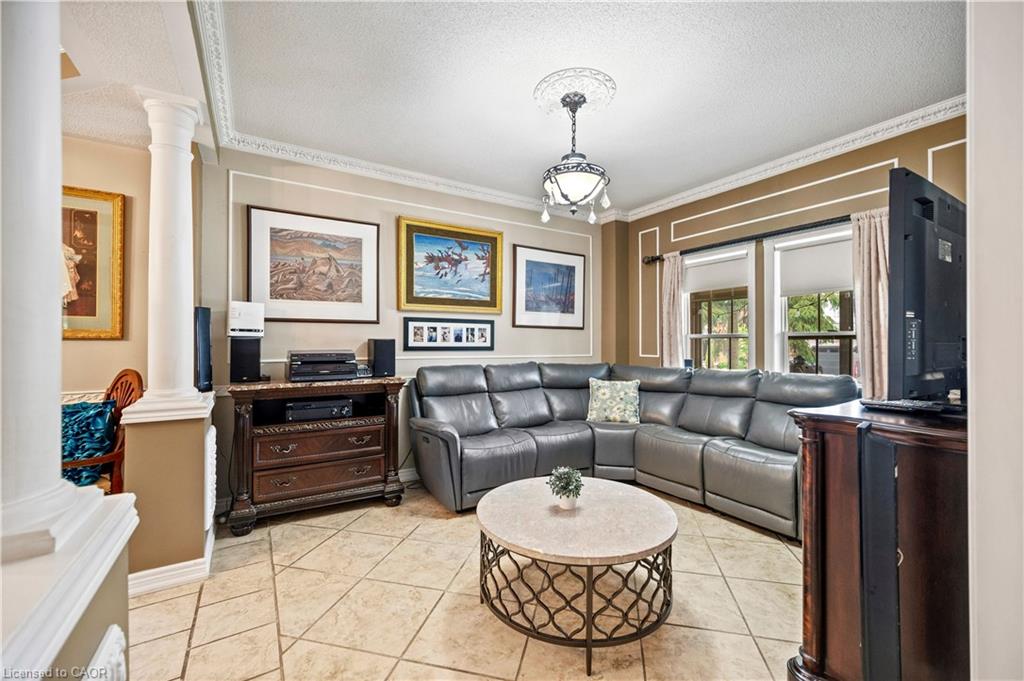 11 Downey Drive Property Photo 8