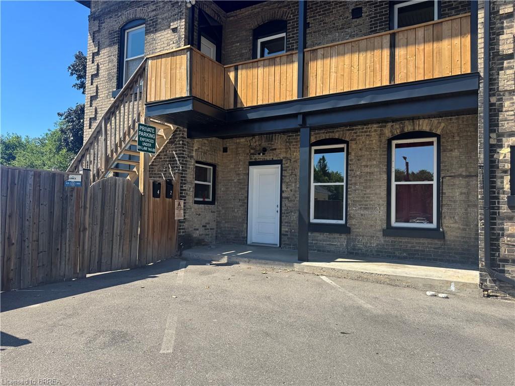 2-92 Alfred Street Property Photo 2