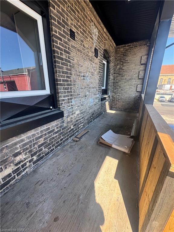 4-92 Alfred Street Property Photo 3