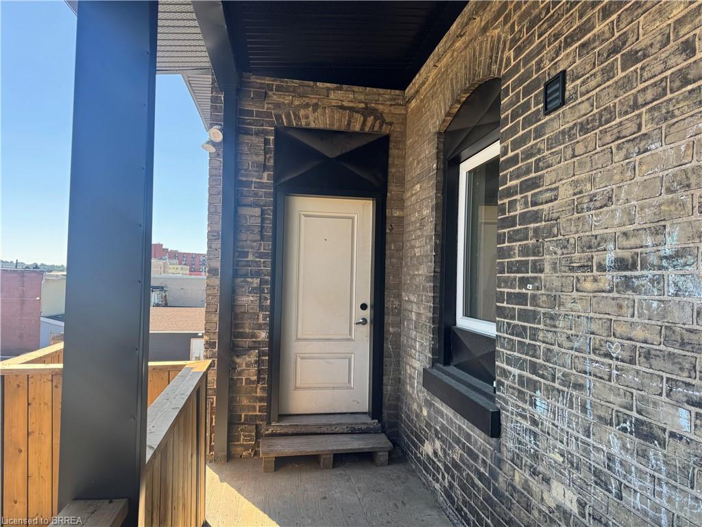 4-92 Alfred Street Property Photo 4