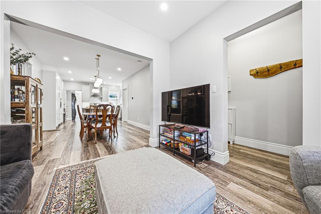 30 Cumberland Avenue Property Photo 7