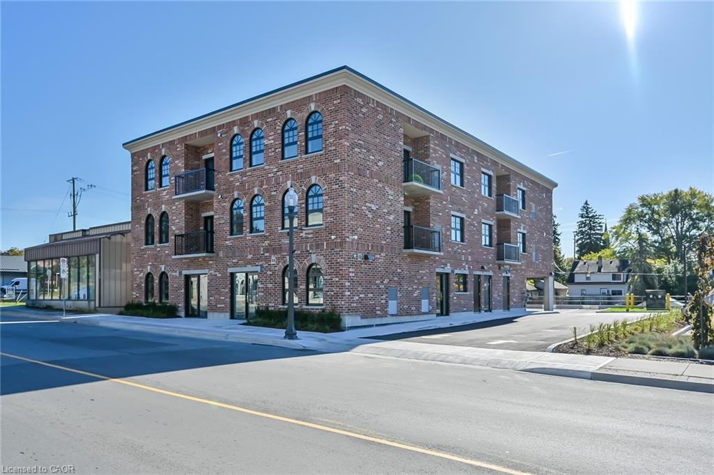 102-15 Talbot Street W Property Photo 3
