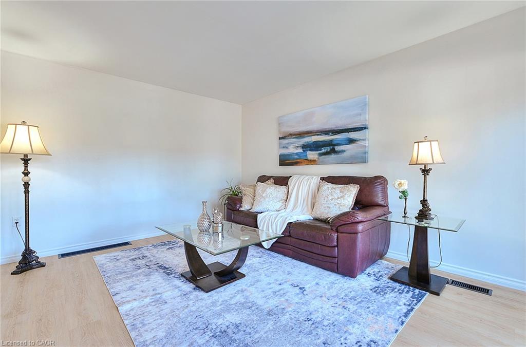 245 West 33rd Street Property Photo 4