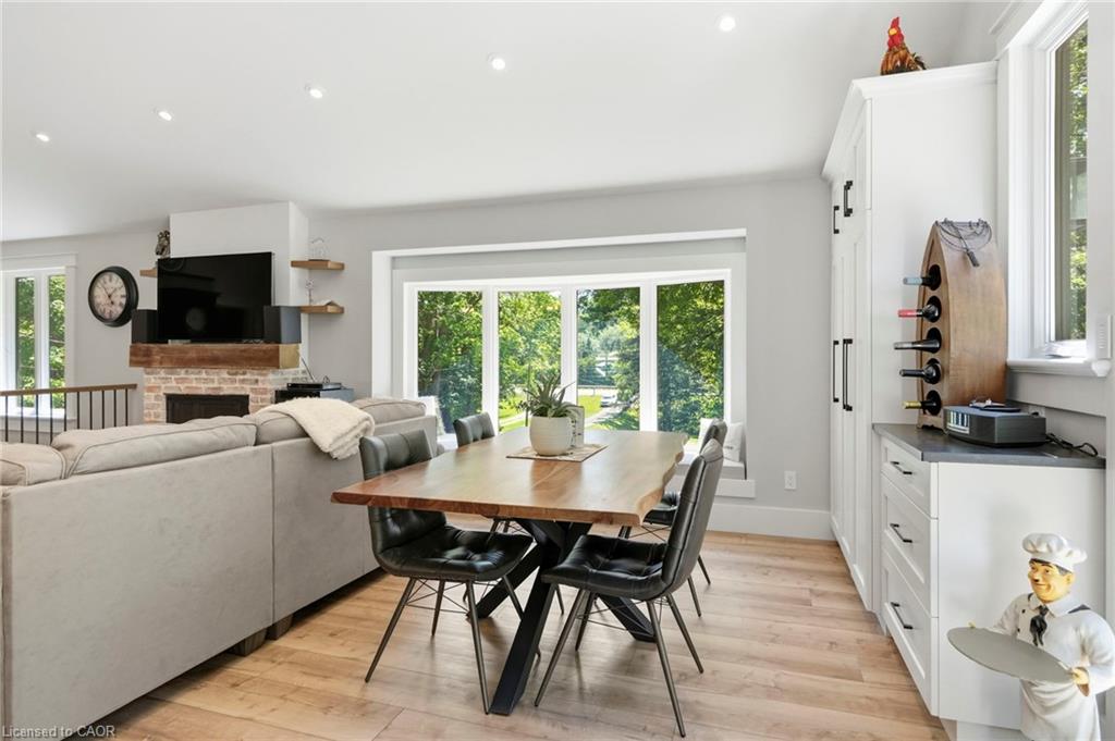 1095 Governors Road Property Photo 13