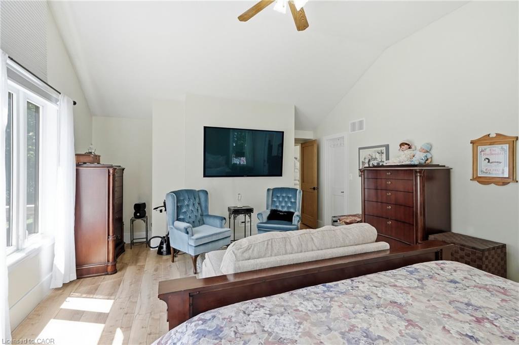 1095 Governors Road Property Photo 19